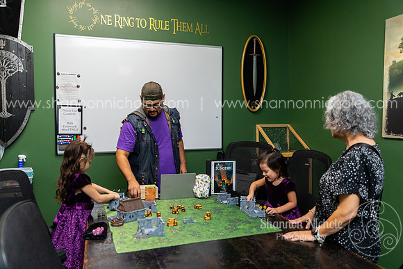 mike-girls-gaming-2