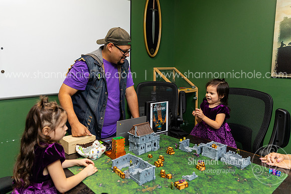 mike-girls-gaming-44