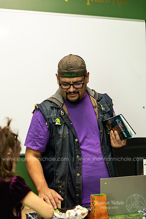 mike-girls-gaming-122